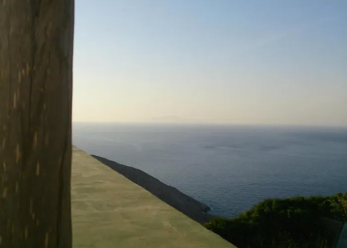 Kyma Sto Phos 3* Folégandros