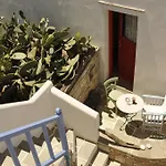 Kyma Sto Phos بيت ضيافة Folégandros